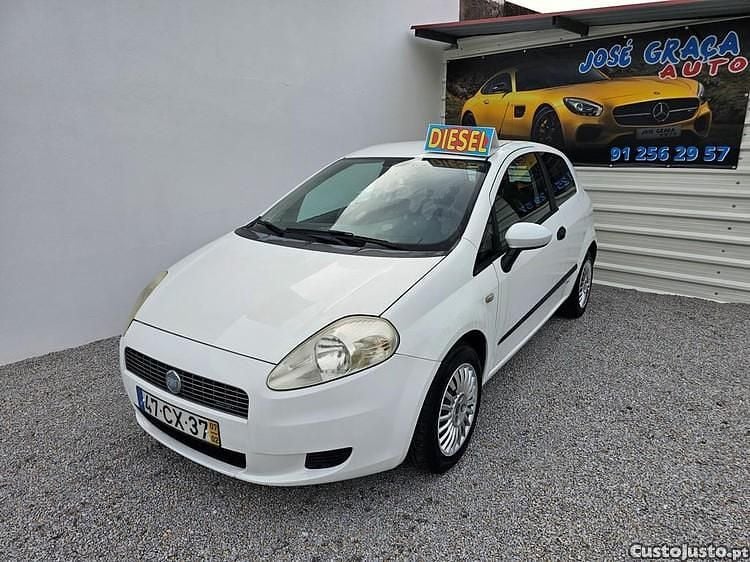 Branco Usado 2007 Fiat Punto Citadino | € 2.450 (Bom preço) - Imagem 1/1