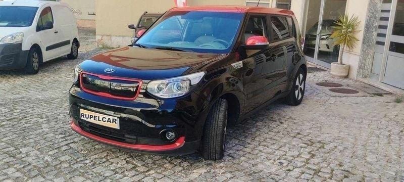 Prata Usado 2017 Kia Soul EV SUV | € 14.950 - Imagem 1/4