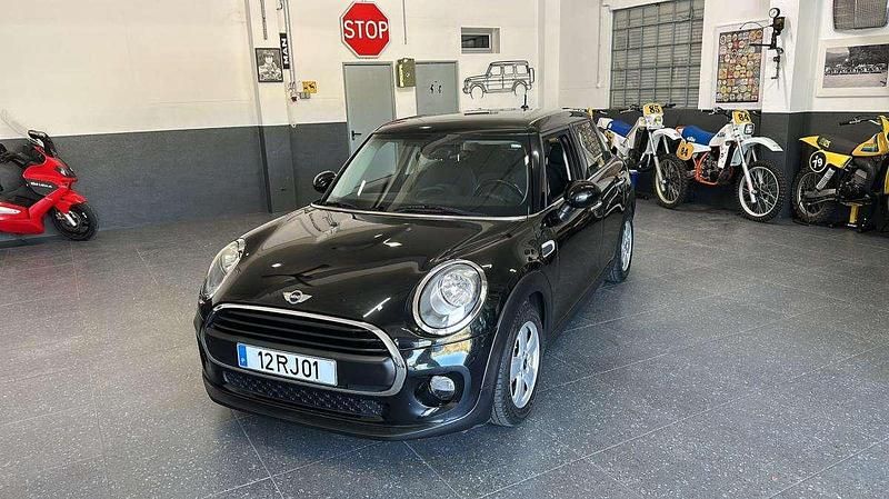 Preto Usado 2016 Mini ONE Citadino | € 13.250 (Preço justo) - Imagem 1/4