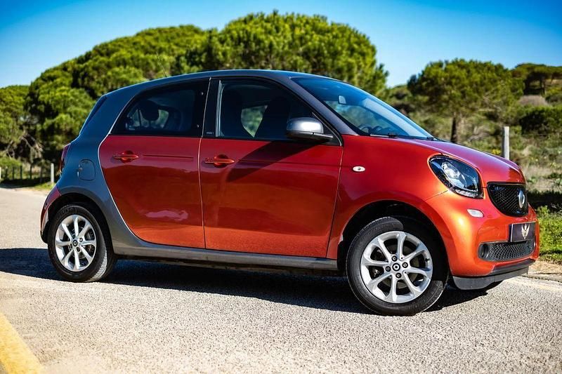 Usado Smart ForFour Prime 71 HP (52 kW) 2018 Vermelho Citadino