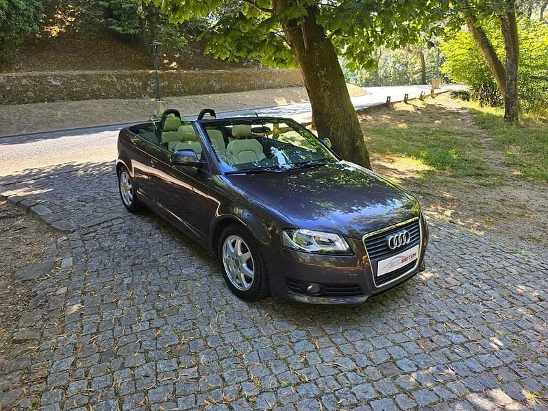 Cinza Usado 2009 Audi A3 Cabriolet Attraction Cabrios | € 10.900 - Imagem 1/4