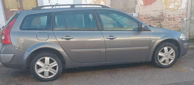 Usado 2004 Renault Mégane II Sedan | € 2.000 (Preço justo) - Imagem 1/4