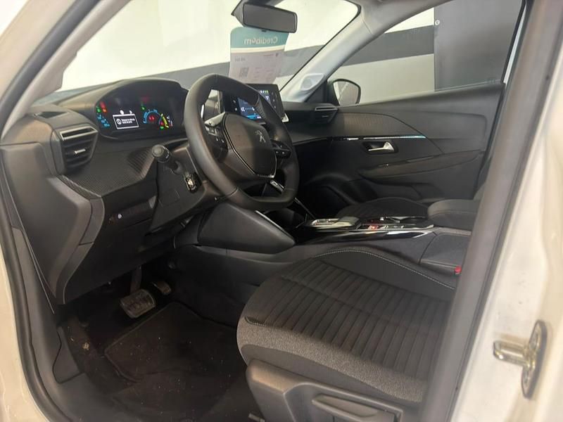 Usado Peugeot e-208 100 kW (136 HP) 2023 Branco Citadino