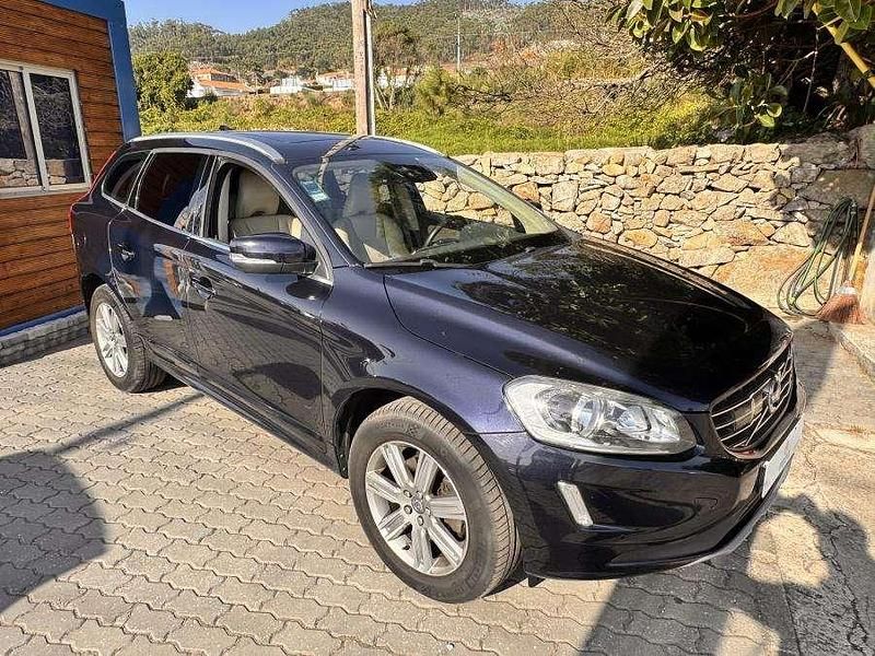 Usado Volvo XC60 150 HP (110 kW) 2017 Azul SUV