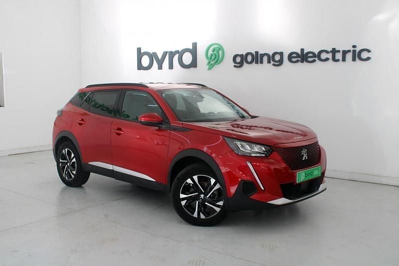 Vermelho Usado 2021 Peugeot e-2008 Allure SUV | € 21.900 (Preço justo) - Imagem 1/4