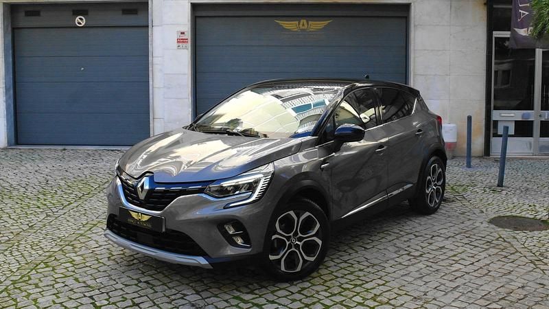 Cinzento Usado 2023 Renault Captur Techno SUV | € 16.450 (Bom preço) - Imagem 1/4