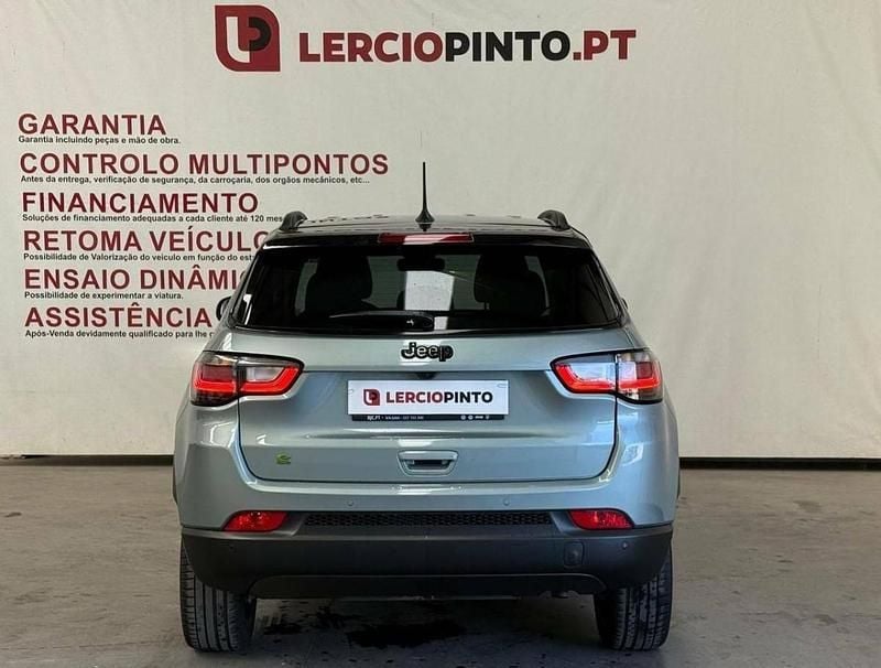 Verde Usado 2022 Jeep Compass SUV | € 27.950 (Bom preço) - Imagem 1/1