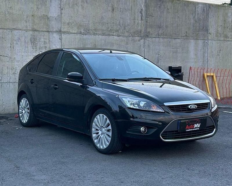 Usado 2009 Ford Focus Titanium Sedan | € 4.450 (Preço justo) - Imagem 1/4