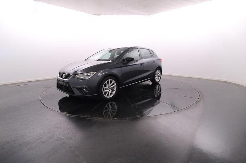 Cinzento Usado 2024 Seat Ibiza | € 20.950 (Caro) - Imagem 1/4