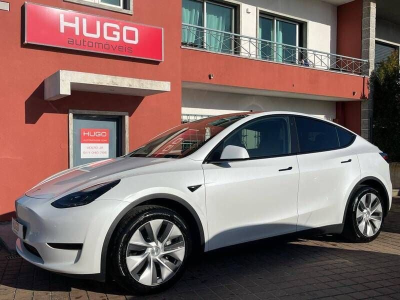 Branco Usado 2023 Tesla Model Y SUV | € 37.700 (Preço justo) - Imagem 1/4