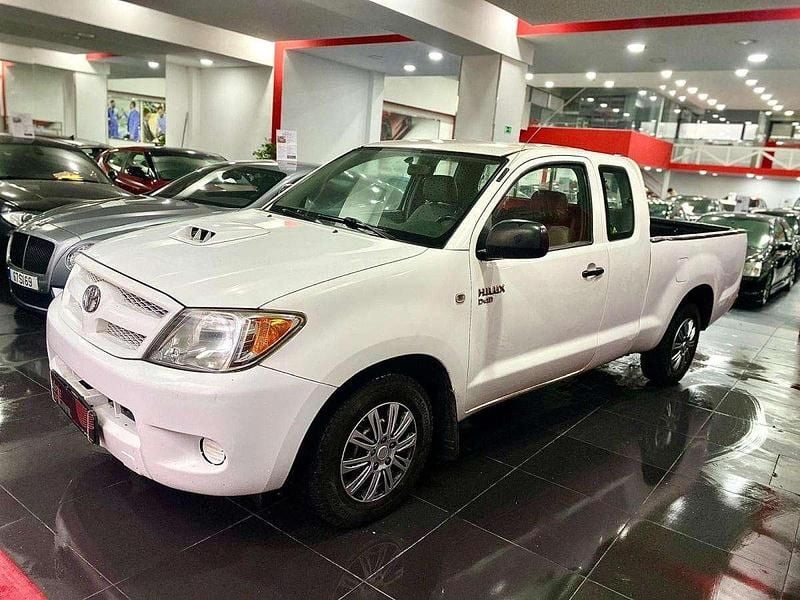 Usado Toyota HiLux 120 HP (88 kW) 2008 Branco Pickup