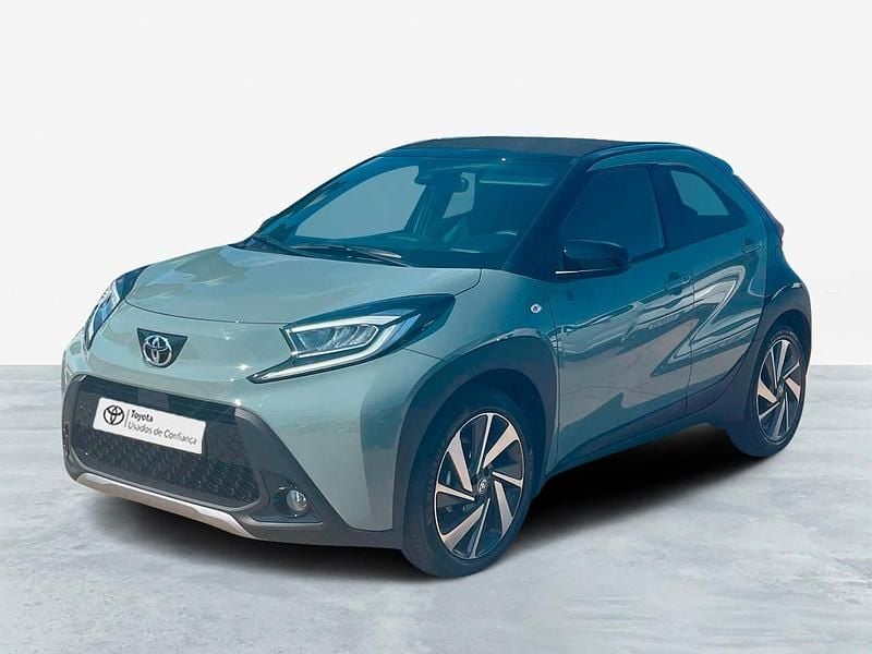 Verde (pintura metalizada) Usado 2025 Toyota Aygo Envy Citadino | € 22.750 (Preço justo) - Imagem 1/4