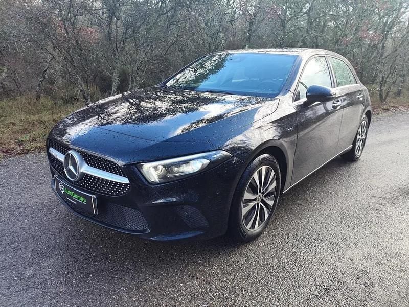 Preto Usado 2021 Mercedes A250 Advanced Sedan | € 24.900 (Bom preço) - Imagem 1/4
