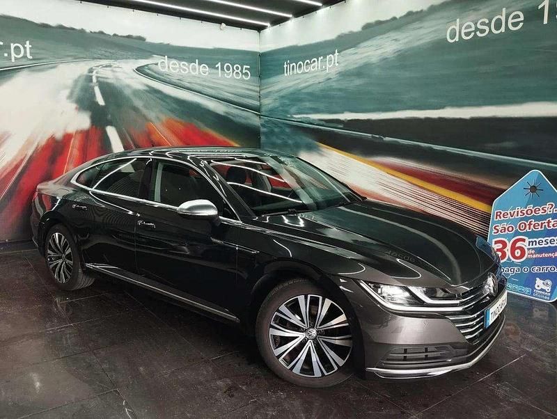 Cinzento Usado 2020 VW Arteon Elegance Sedan | € 26.699 (Preço justo) - Imagem 1/4