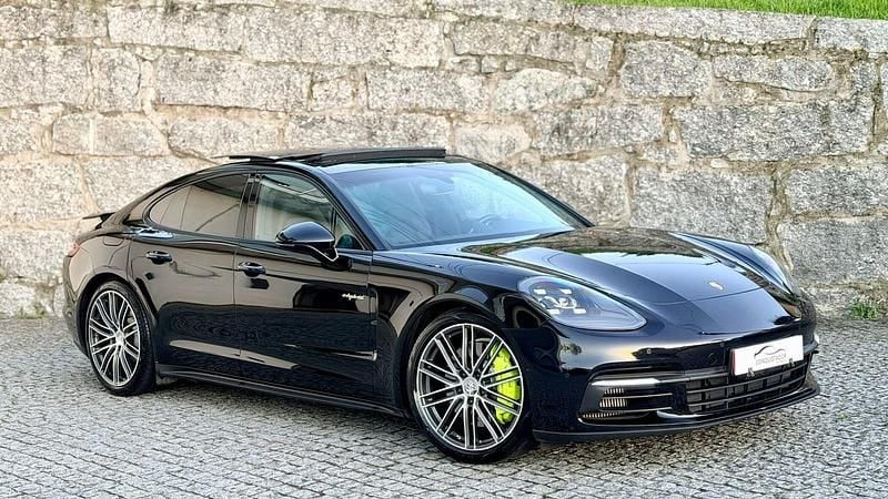 Usado Porsche Panamera 4 462 HP (339 kW) 2018 Preto Sedan