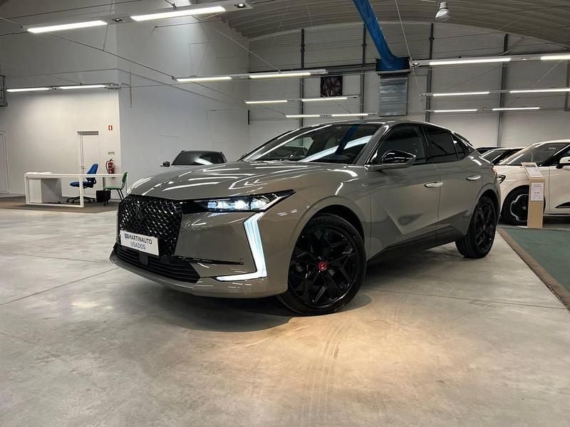 Usado DS Automobiles DS4 Performance 130 HP (95 kW) 2024 Cinzento SUV