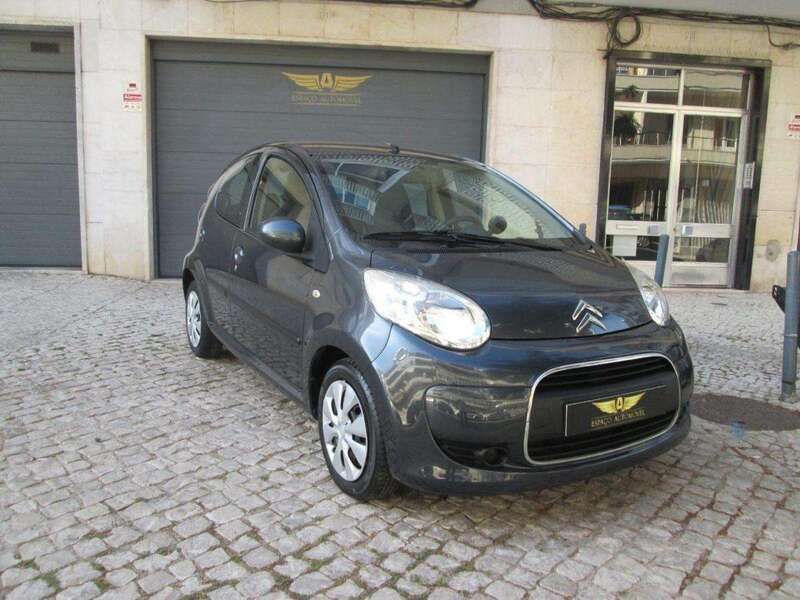 Cinzento Usado 2010 Citroën C1 Citadino | € 6.490 (Preço justo) - Imagem 1/4