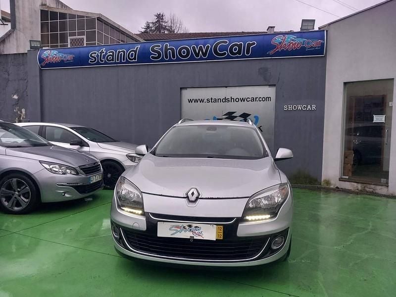 Usado Renault Mégane III 110 HP (80 kW) 2012 Cinzento Carrinha