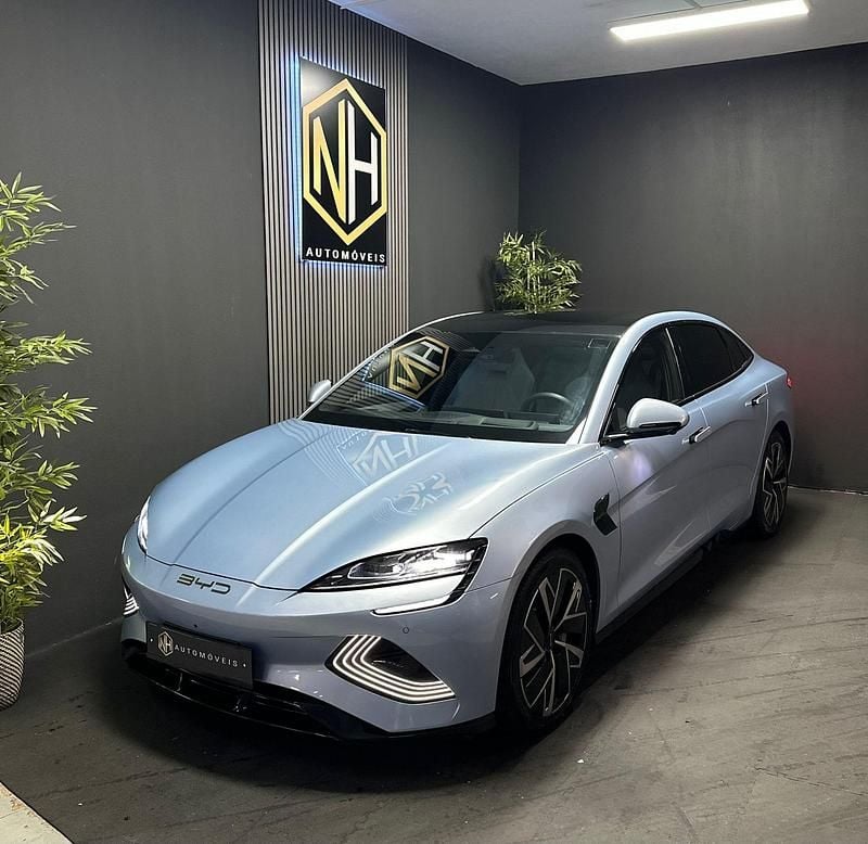 Usado BYD Seal 389 kW (530 HP) 2023 Azul Sedan