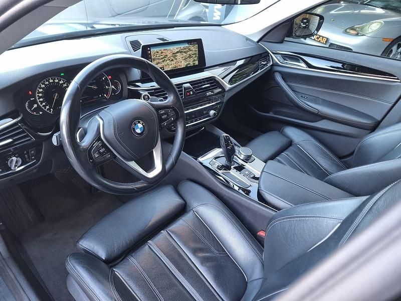 Usado BMW 520 Sport Line 190 HP (139 kW) 2018 Preto Sedan