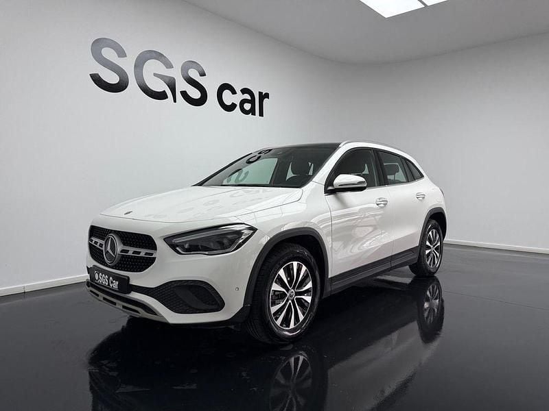 Branco Usado 2021 Mercedes GLA250 Style SUV | € 33.800 (Preço justo) - Imagem 1/4