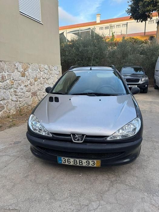 Usado 2005 Peugeot 206 Carrinha | € 1.800 (Bom preço) - Imagem 1/4