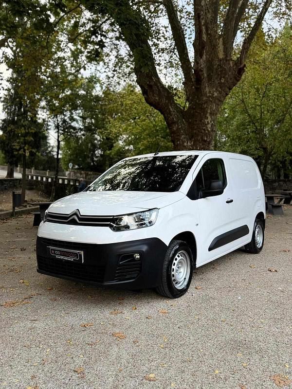 Branco Usado 2019 Citroën Berlingo | € 12.900 (Caro) - Imagem 1/4