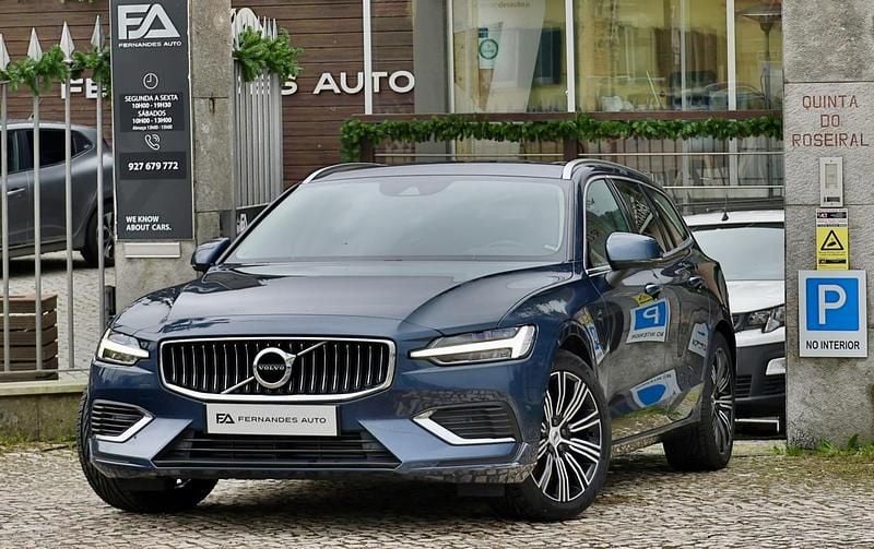 Azul Usado 2021 Volvo V60 Inscription Carrinha | € 30.990 (Super Preço) - Imagem 1/4