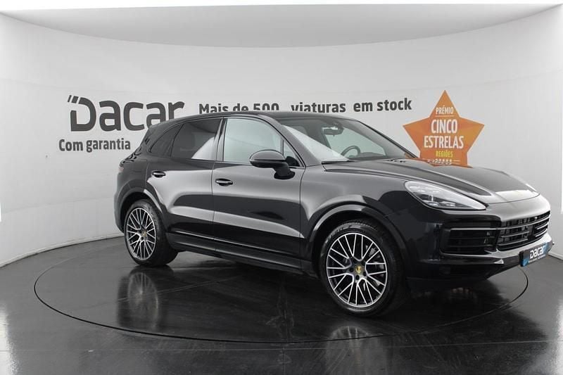 Preto Usado 2018 Porsche Cayenne SUV | € 67.900 - Imagem 1/4