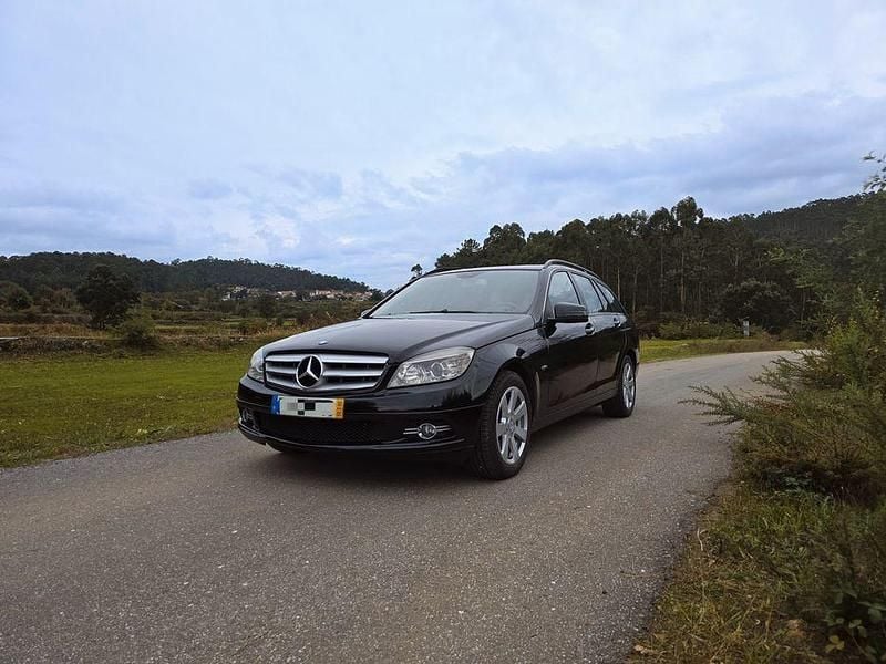 Usado 2010 Mercedes C220 Sedan | € 7.700 (Preço justo) - Imagem 1/4