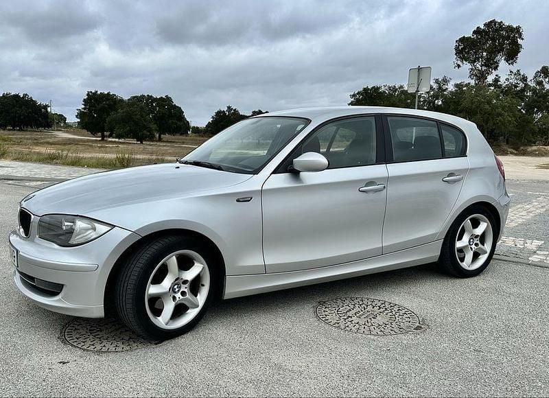 Usado 2009 BMW 120 Citadino | € 6.800 (Bom preço) - Imagem 1/4