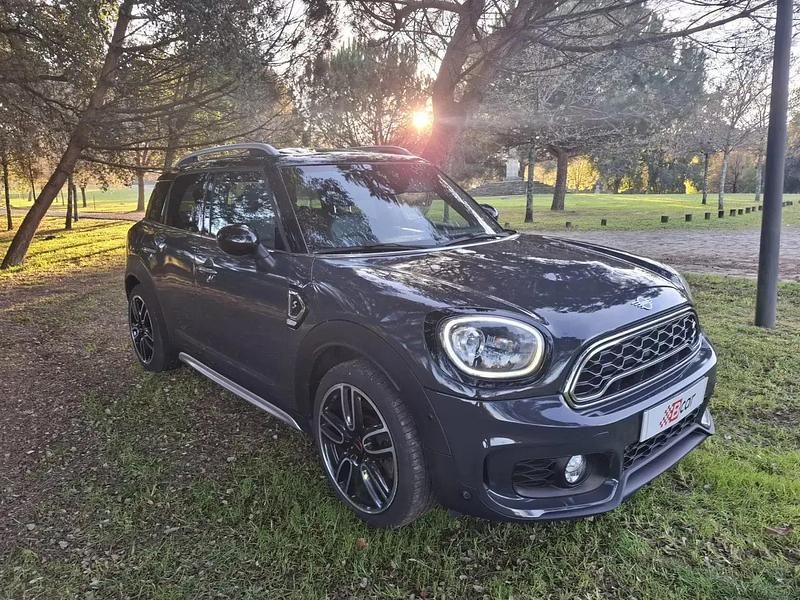 Usado Mini John Cooper Works Countryman 190 HP (139 kW) 2018 Cinza antracite SUV