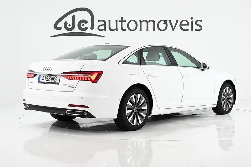 Usado Audi A6 299 HP (219 kW) 2021 Branco Sedan