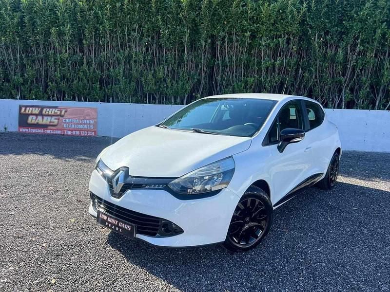 Branco Usado 2016 Renault Clio IV | € 9.990 (Bom preço) - Imagem 1/4