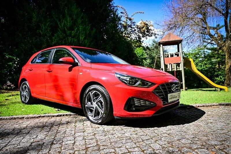 Vermelho Usado 2021 Hyundai i30 Style | € 15.900 (Preço justo) - Imagem 1/4