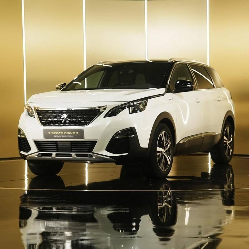 Branco Usado 2019 Peugeot 5008 GT-line Monovolume | € 25.500 (Caro) - Imagem 1/4