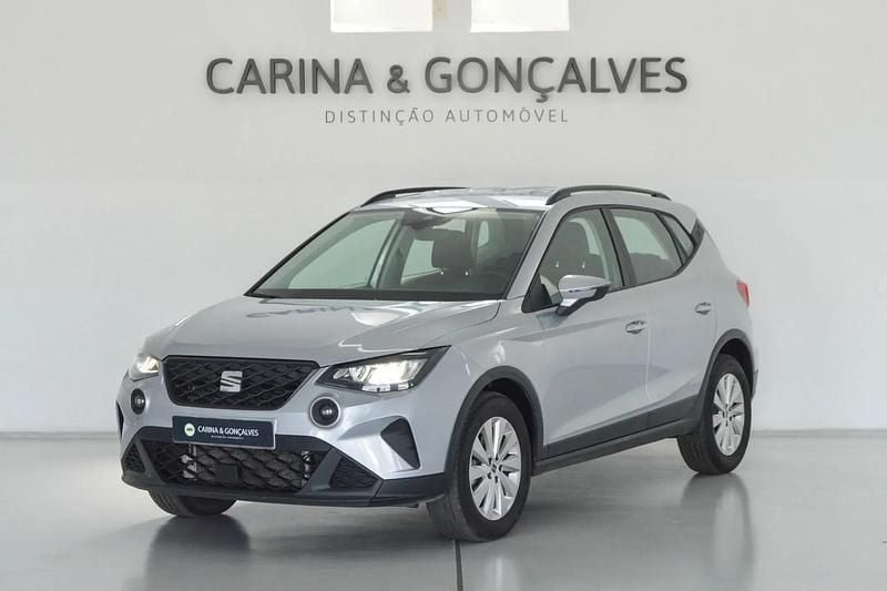 Cinza prata Usado 2024 Seat Arona Style SUV | € 20.950 (Preço elevado) - Imagem 1/4
