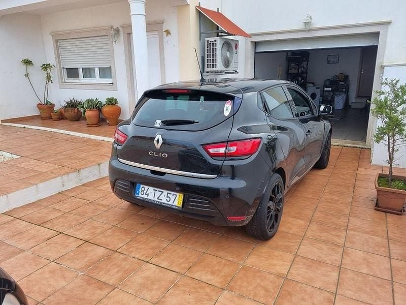 Usado Renault Clio IV 90 HP (66 kW) 2017 Sedan