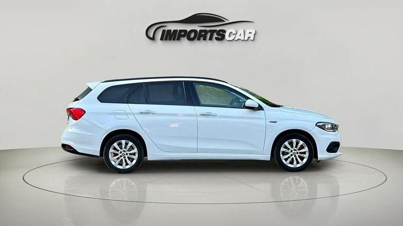 Usado Fiat Tipo Lounge 95 HP (69 kW) 2017 Branco Carrinha