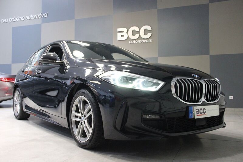 Preto Usado 2021 BMW 118 Citadino | € 24.990 (Caro) - Imagem 1/4