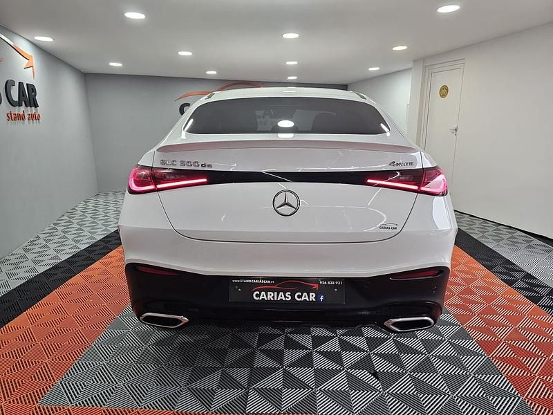 Usado Mercedes GLC300 AMG line 333 HP (244 kW) 2024 Branco Coupé