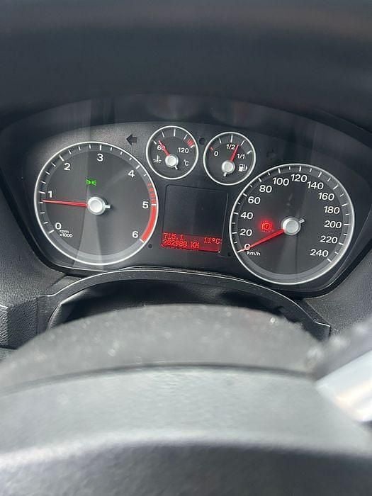 Usado Ford C-MAX Titanium 109 HP (80 kW) 2007 Monovolume