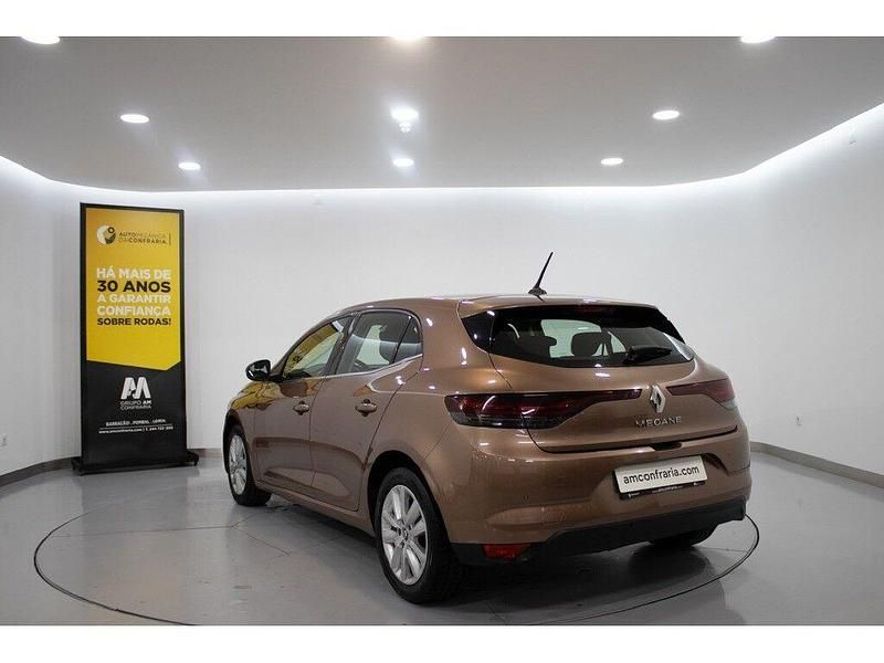 Usado Renault Mégane IV Intens 115 HP (84 kW) 2020 Castanho