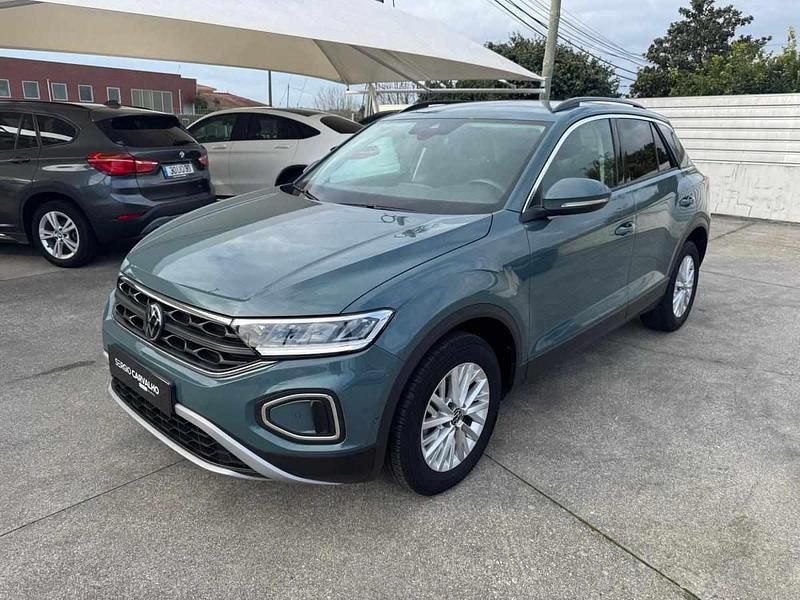 Usado VW T-Roc Style 110 HP (80 kW) 2023 Azul SUV