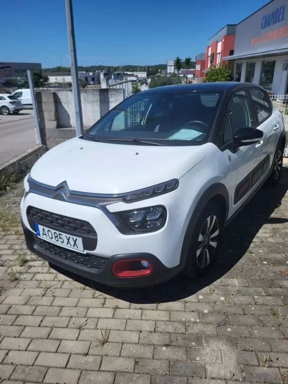 Branco Usado 2022 Citroën C3 PureTech Citadino | € 16.750 (Caro) - Imagem 1/4