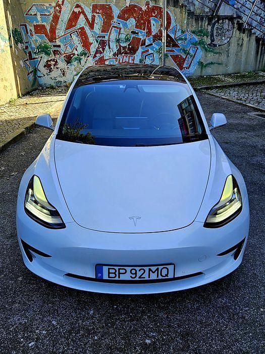 Usado Tesla Model 3 Standard Range 175 kW (238 HP) 2019 Sedan