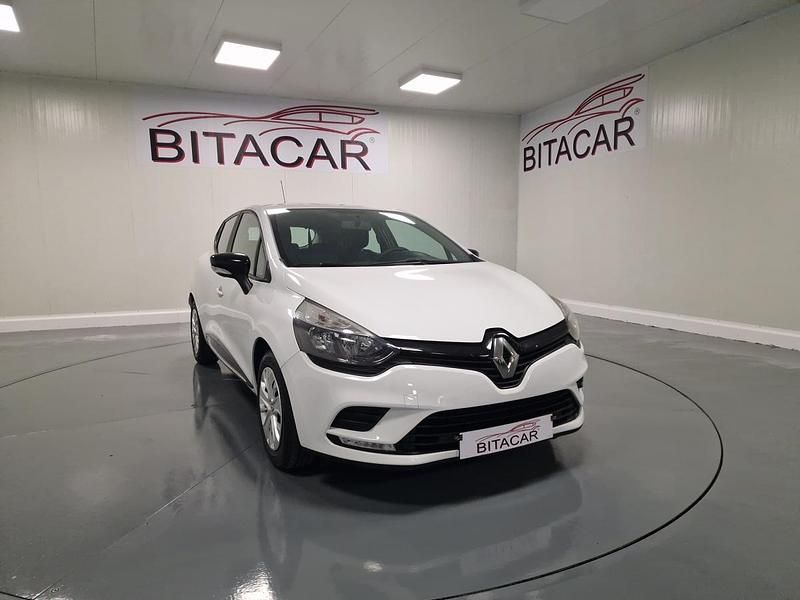 Branco Usado 2017 Renault Clio IV | € 13.950 - Imagem 1/4