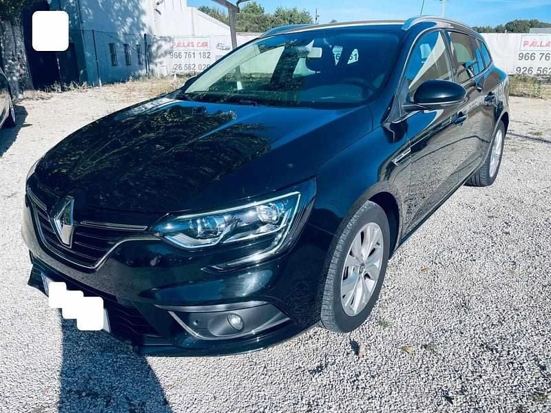 Preto Usado 2020 Renault Mégane GrandTour LIMITED Carrinha | € 13.480 (Bom preço) - Imagem 1/4