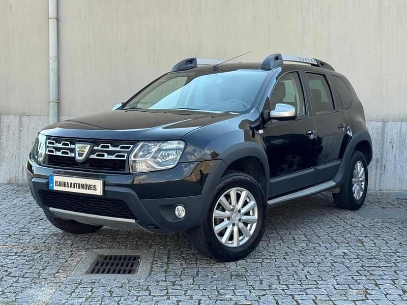 Usado Dacia Duster 109 HP (80 kW) 2015 Preto SUV
