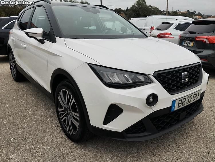Branco Usado 2023 Seat Arona Style SUV | € 20.800 (Preço elevado) - Imagem 1/1